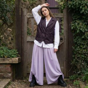 Śliwkowa kamizelka z kurtki vintage